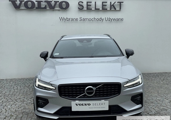 Volvo V60 cena 134900 przebieg: 120000, rok produkcji 2020 z Warszawa małe 631